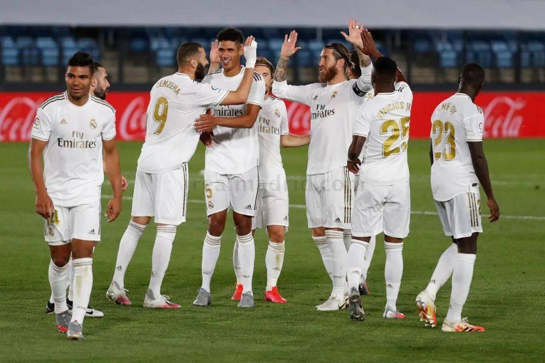 红色沙漠 红色沙漠